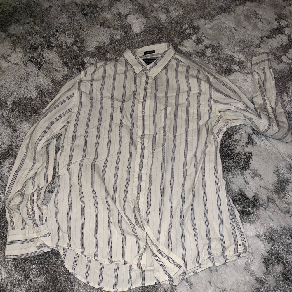 American Eagle long sleeve shirt